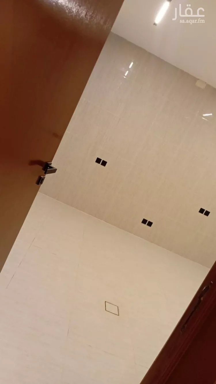 فيلا للبيع في شارع حنظلة الجمحي, حي البيان, مدينة الرياض, منطقة الرياض صورة 2