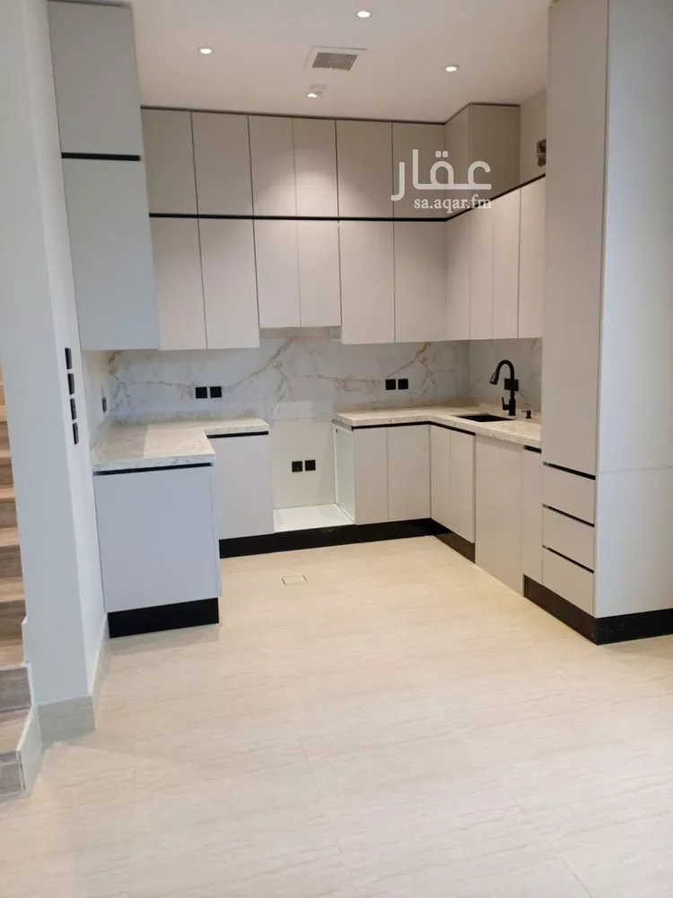 فيلا للإيجار في شارع المدائني, حي الرمال, مدينة الرياض, منطقة الرياض صورة 3