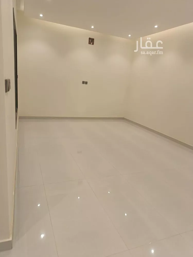 فيلا للإيجار في شارع عرعر, حي الصواري, مدينة الخبر, المنطقة الشرقية صورة 5