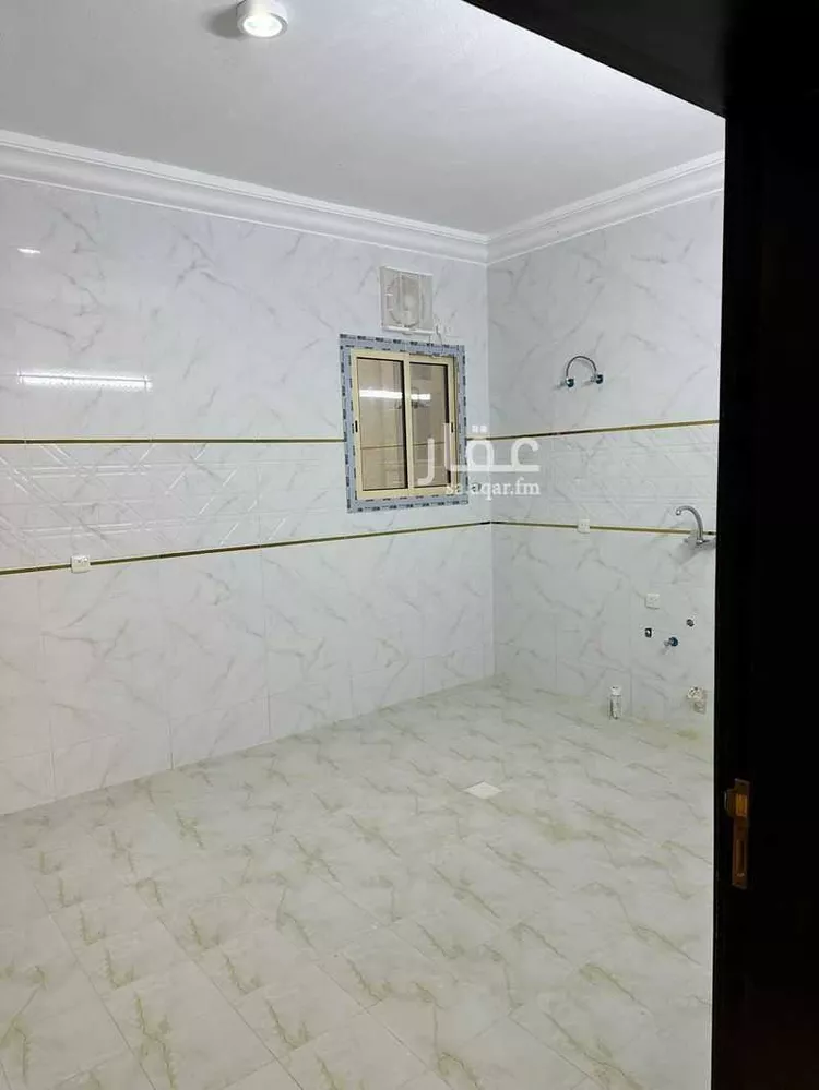 شقة للإيجار في شارع عبد الله بن الزبير بن العوام رضى الله عنه, حي السراة, مدينة المندق, منطقة الباحة 14