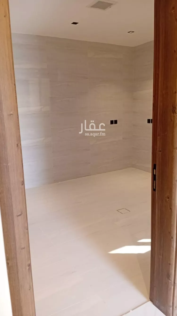 فيلا للبيع في شارع أبي الفتح بن العلامة العجيمي, حي البيان, مدينة الرياض, منطقة الرياض صورة 4