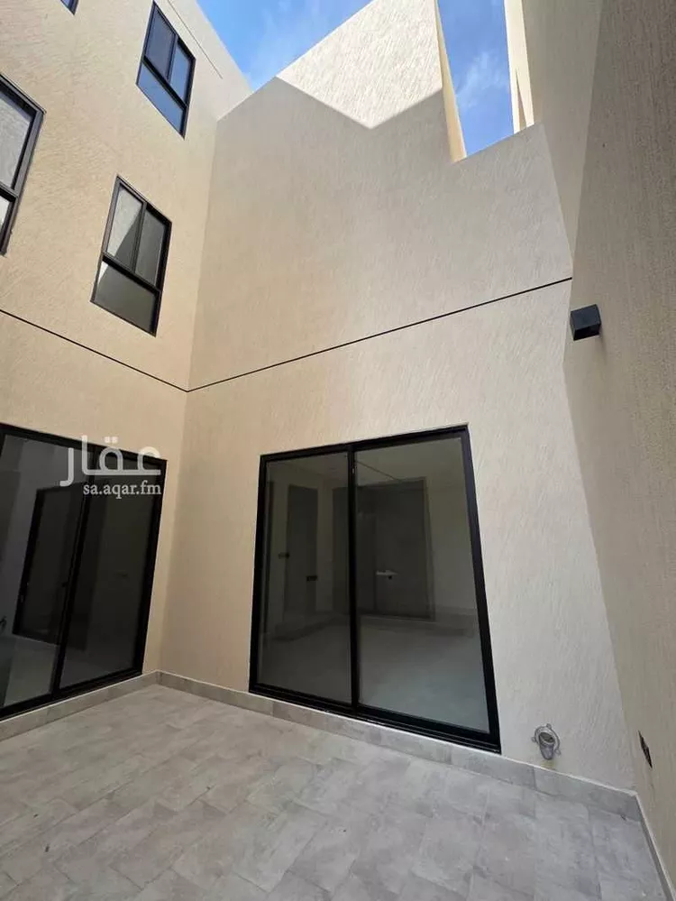 فيلا للبيع في شارع أبي المؤيد الأصبهاني, حي المهدية, مدينة الرياض, منطقة الرياض صورة 4