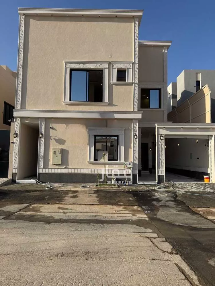 فيلا للبيع في شارع رقم 330, حي ظهرة لبن, مدينة الرياض, منطقة الرياض 17