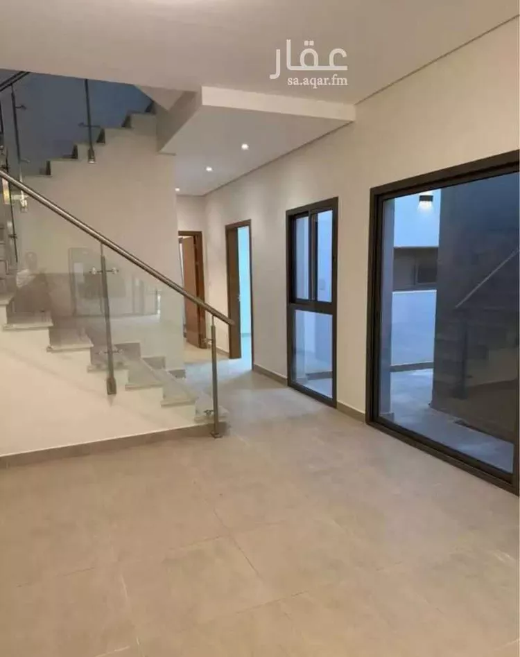 فيلا للبيع في شارع ابن يوسف الكندي, حي مطار الملك خالد الدولي, مدينة الرياض, منطقة الرياض صورة 5