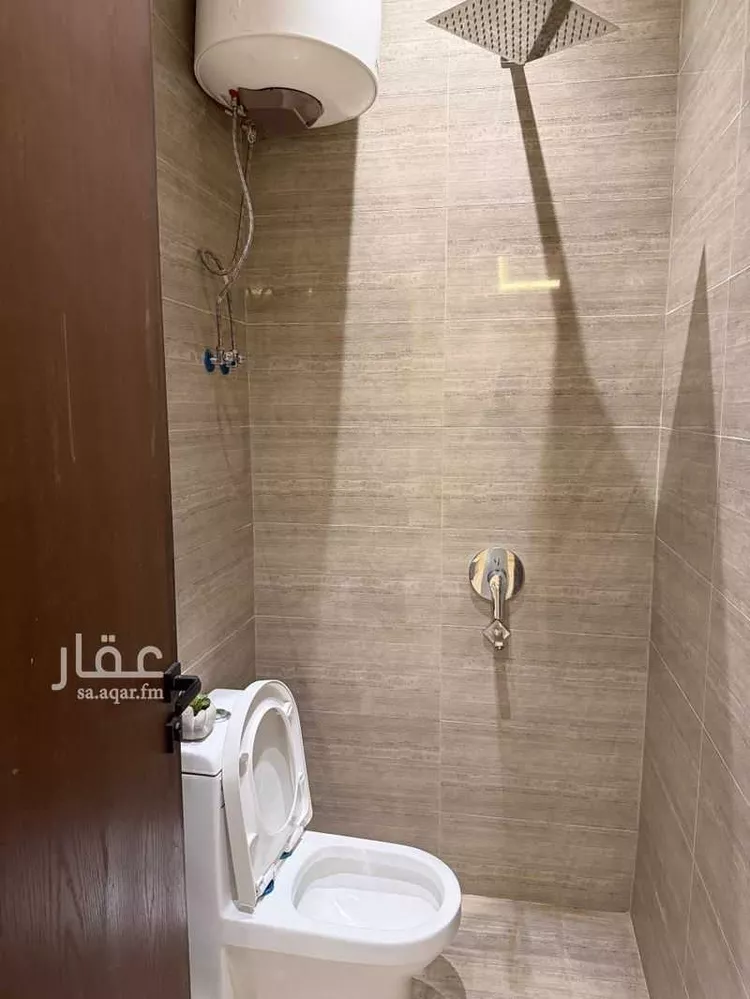 عمارة للبيع في شارع أبي موسى عيسى بن دواد السطاس, حي الرمال, مدينة الرياض, منطقة الرياض صورة 5