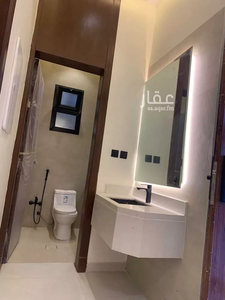 فيلا للبيع في شارع ابن الطيلسان القرطبي, حي عكاظ, مدينة الرياض, منطقة الرياض