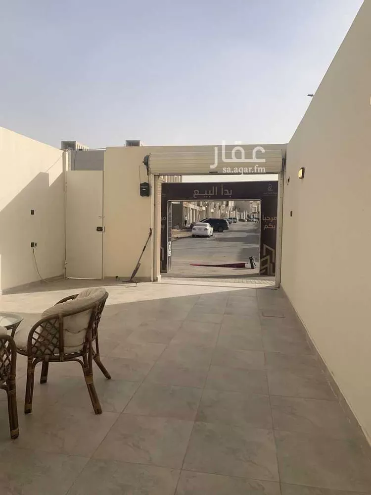 دور للبيع في شارع هارون الصحراوي, حي عكاظ, مدينة الرياض, منطقة الرياض صورة 2