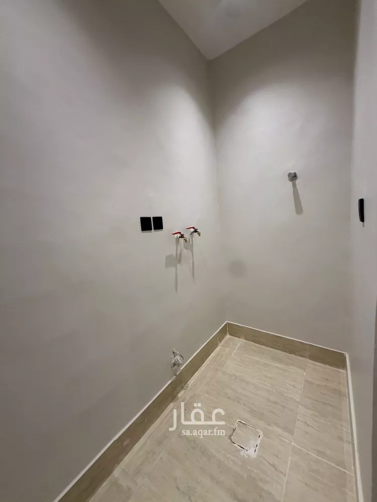 شقة للبيع في شارع أبو عبيدة بن الجراح, حي الشعلة, مدينة الدمام, المنطقة الشرقية 9