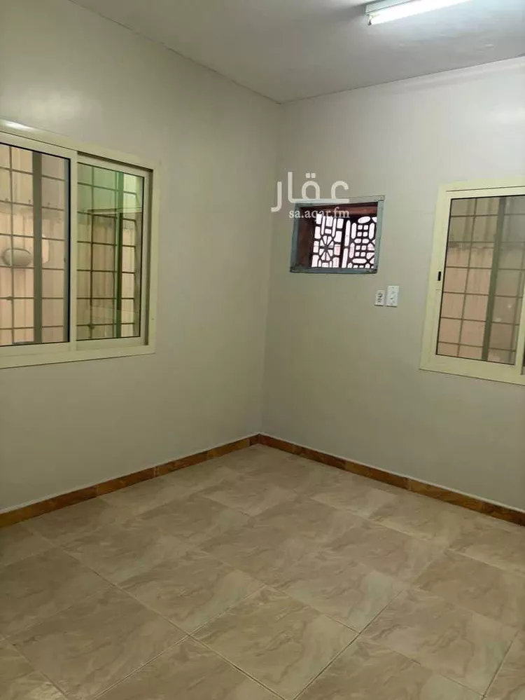 عمارة للإيجار في شارع الحوية, حي الضباب, مدينة الدمام, المنطقة الشرقية صورة 2