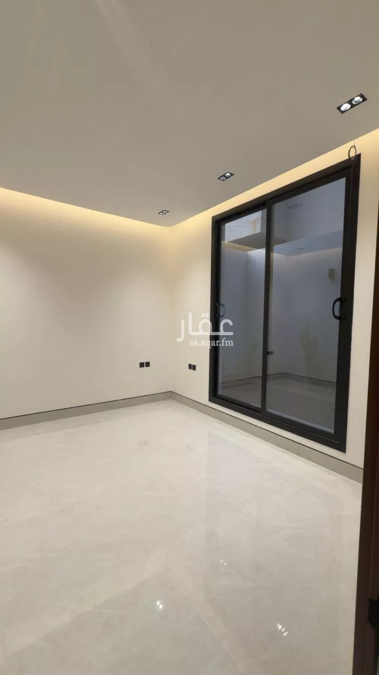 Floor for Sale in Riyadh Al Arid