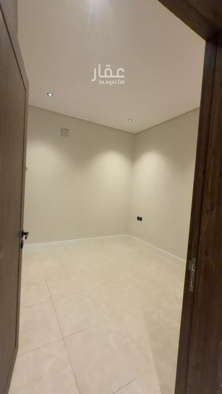 دور للبيع في شارع عبدالرحمن الهندي, حي النرجس, مدينة الرياض, منطقة الرياض صورة 2