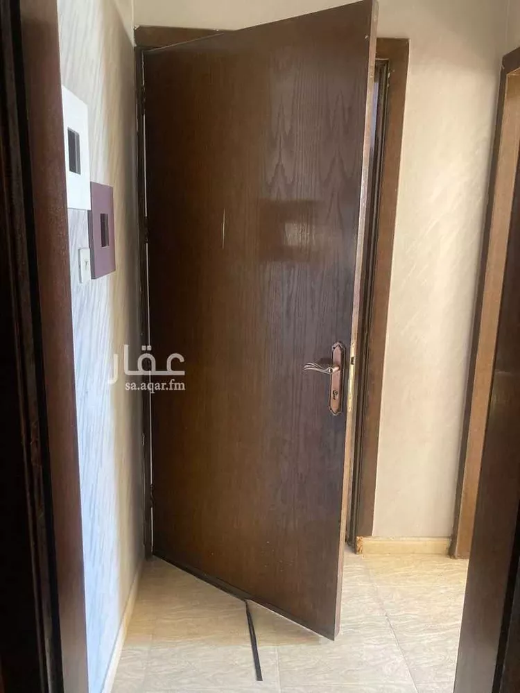 شقة للإيجار في شارع سلمان الحنبلي ، حي ضاحية الملك فهد ، الدمام ، الدمام صورة 2