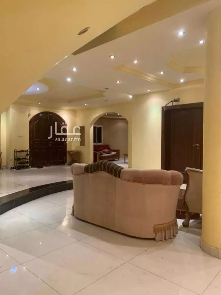 عمارة للبيع في شارع الحسن بن عثمان الزيادي ، حي الواحة ، جدة ، جدة