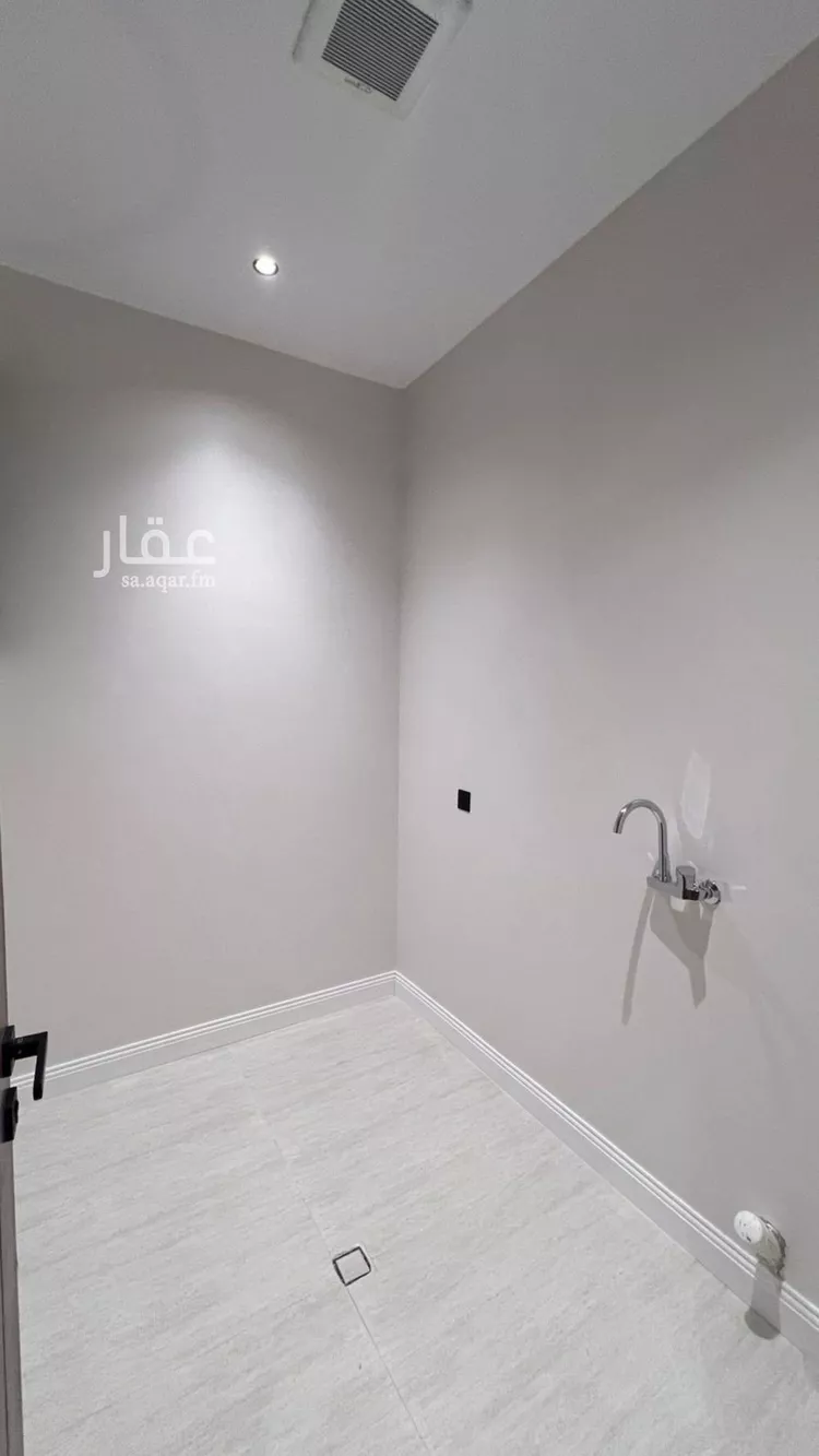 دور للبيع في شارع فيضة نومان, حي الغدير, مدينة ابها, منطقة عسير صورة 5