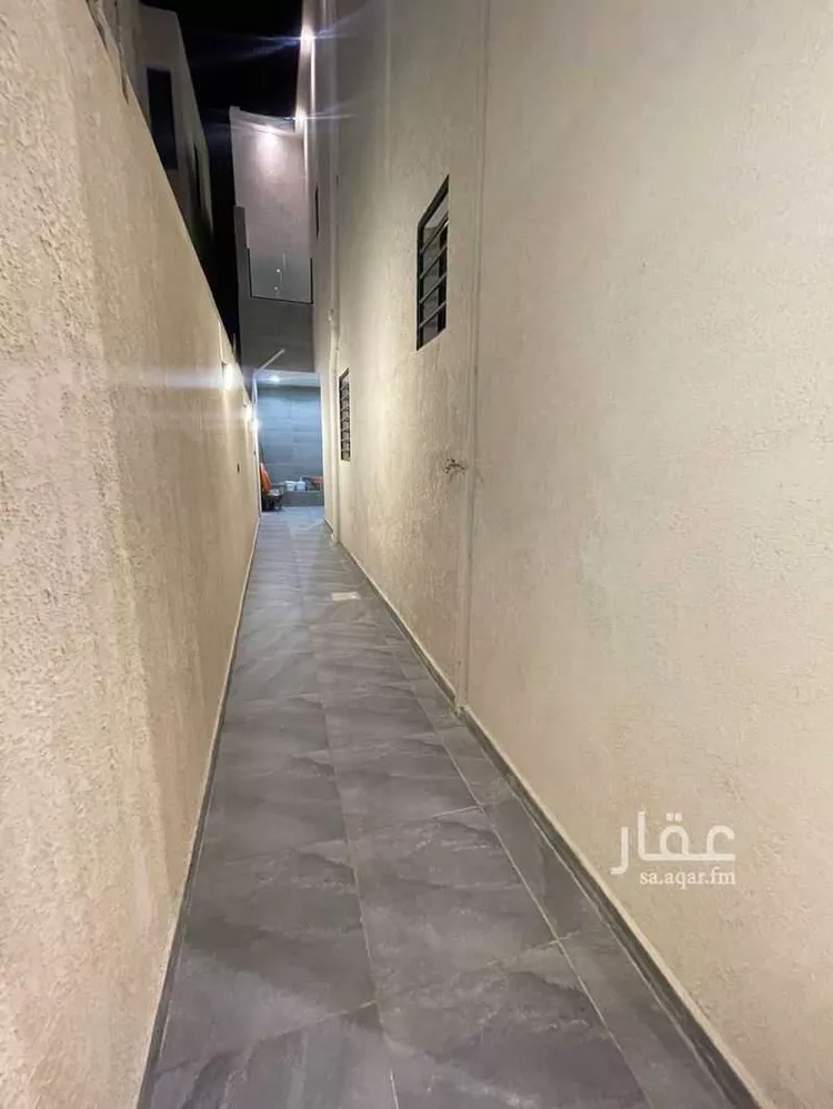 فيلا للبيع في شارع 171 الزهور, حي الزهور, مدينة أبها, منطقة عسير صورة 2