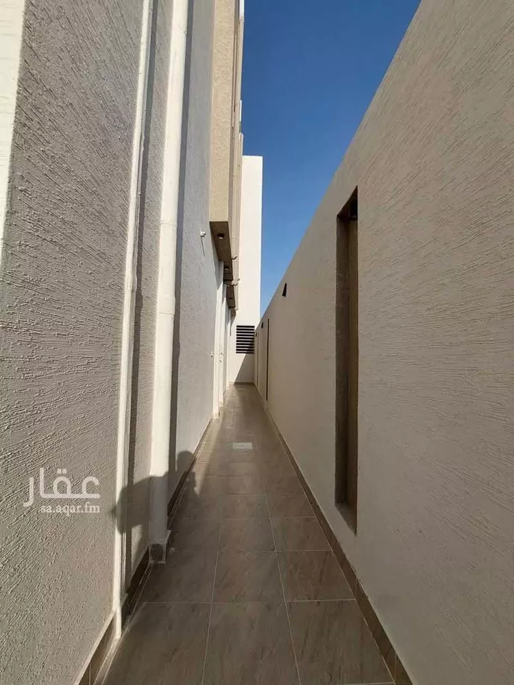 فيلا للبيع في شارع الرشادشي, حي الزهور, مدينة أبها, منطقة عسير صورة 3