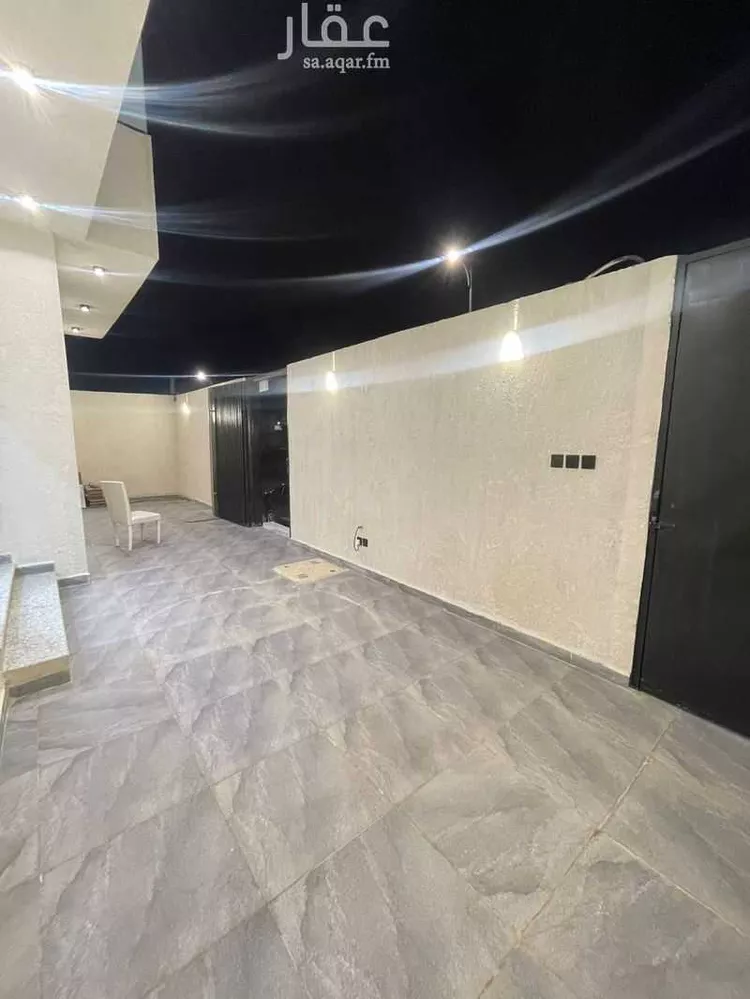 فيلا للبيع في شارع 171 الزهور, حي الزهور, مدينة أبها, منطقة عسير صورة 4