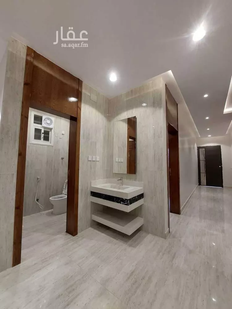 فيلا للبيع في شارع الرشادشي, حي الزهور, مدينة أبها, منطقة عسير