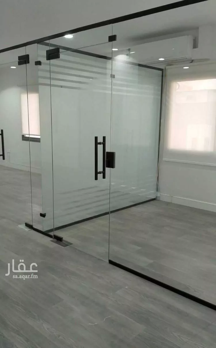 مكتب تجاري للإيجار في شارع طريق عثمان بن عفان, حي النزهة, مدينة الرياض, منطقة الرياض صورة 4
