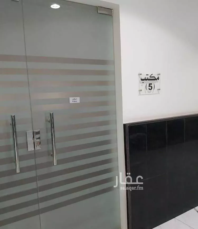 مكتب تجاري للإيجار في شارع طريق عثمان بن عفان, حي النزهة, مدينة الرياض, منطقة الرياض