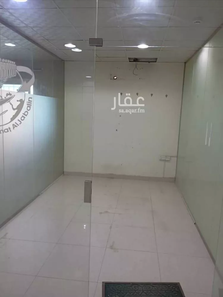مكتب تجاري للإيجار في شارع الدائري الشرقي الفرعي, حي الروضة, مدينة الرياض, منطقة الرياض صورة 3