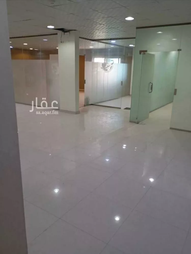 مكتب تجاري للإيجار في شارع الدائري الشرقي الفرعي, حي الروضة, مدينة الرياض, منطقة الرياض