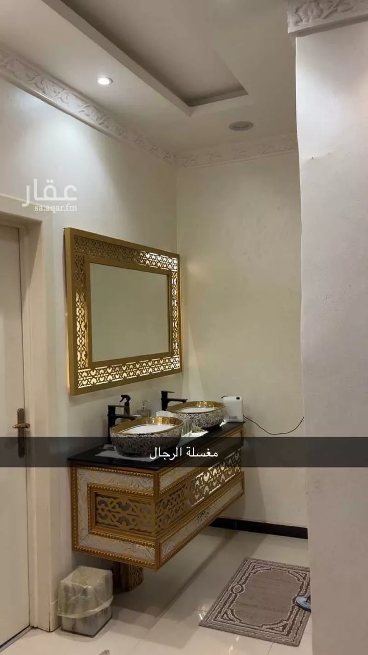 فيلا للبيع في شارع جبل العين ، حي ظهرة لبن ، الرياض ، منطقة الرياض 1 صورة