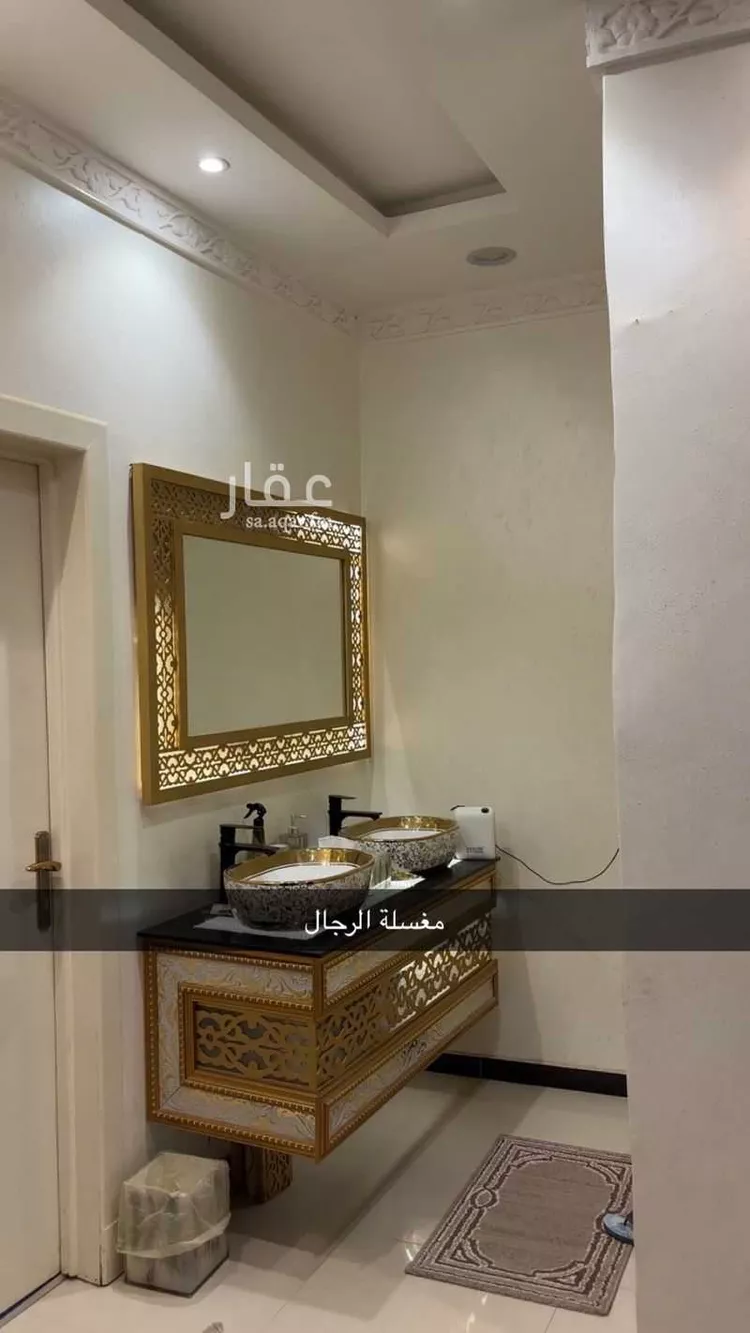 فيلا للبيع في شارع رقم 42 ، حي ظهرة لبن ، الرياض ، منطقة الرياض