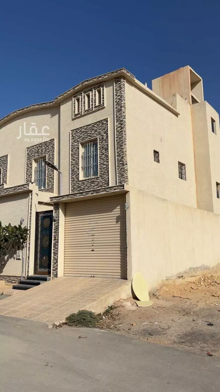 فيلا للبيع في شارع رقم 42 ، حي ظهرة لبن ، الرياض ، منطقة الرياض صورة 4