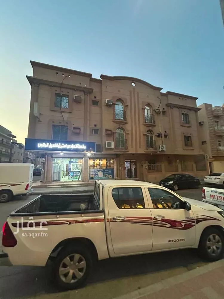 عمارة للإيجار في شارع الانوار, حي العقربية, مدينة الخبر, المنطقة الشرقية