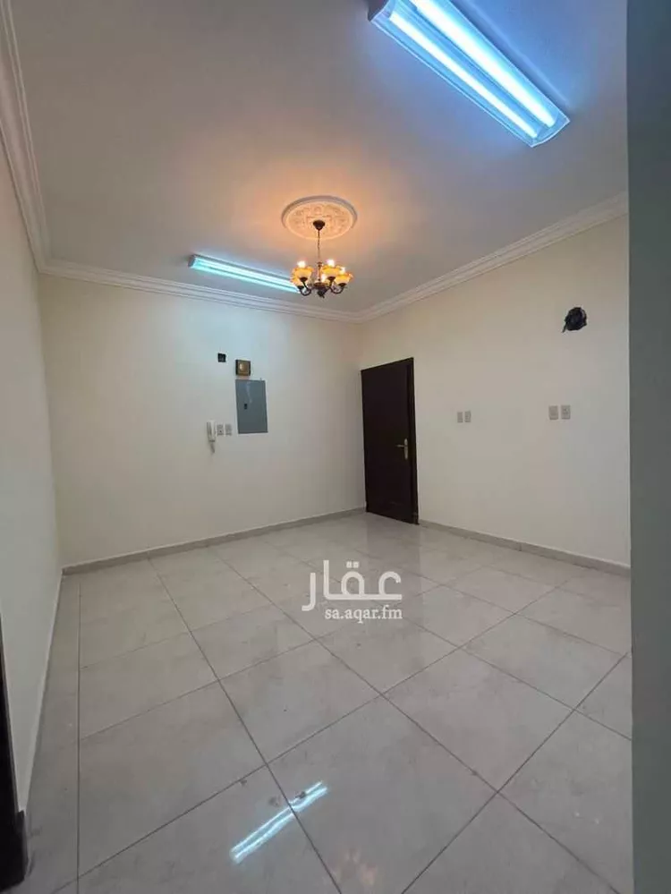 عمارة للإيجار في شارع الثاني, حي الثقبة, مدينة الخبر, المنطقة الشرقية صورة 3