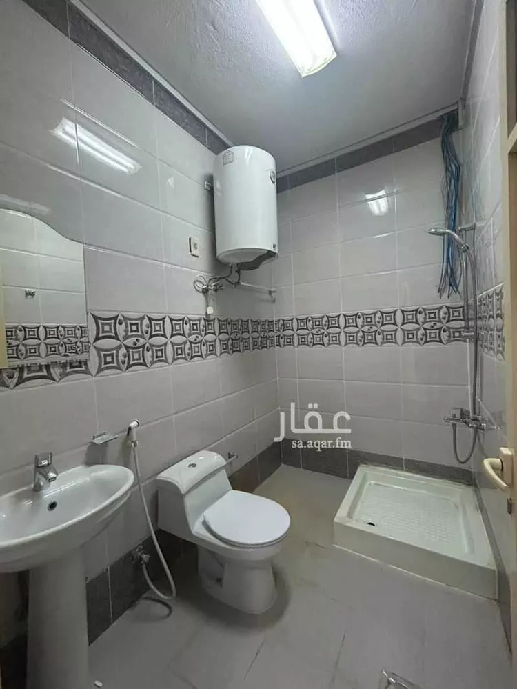 عمارة للإيجار في شارع الثاني, حي الثقبة, مدينة الخبر, المنطقة الشرقية صورة 4