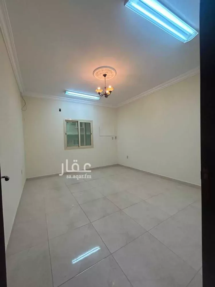 عمارة للإيجار في شارع الثاني, حي الثقبة, مدينة الخبر, المنطقة الشرقية صورة 2