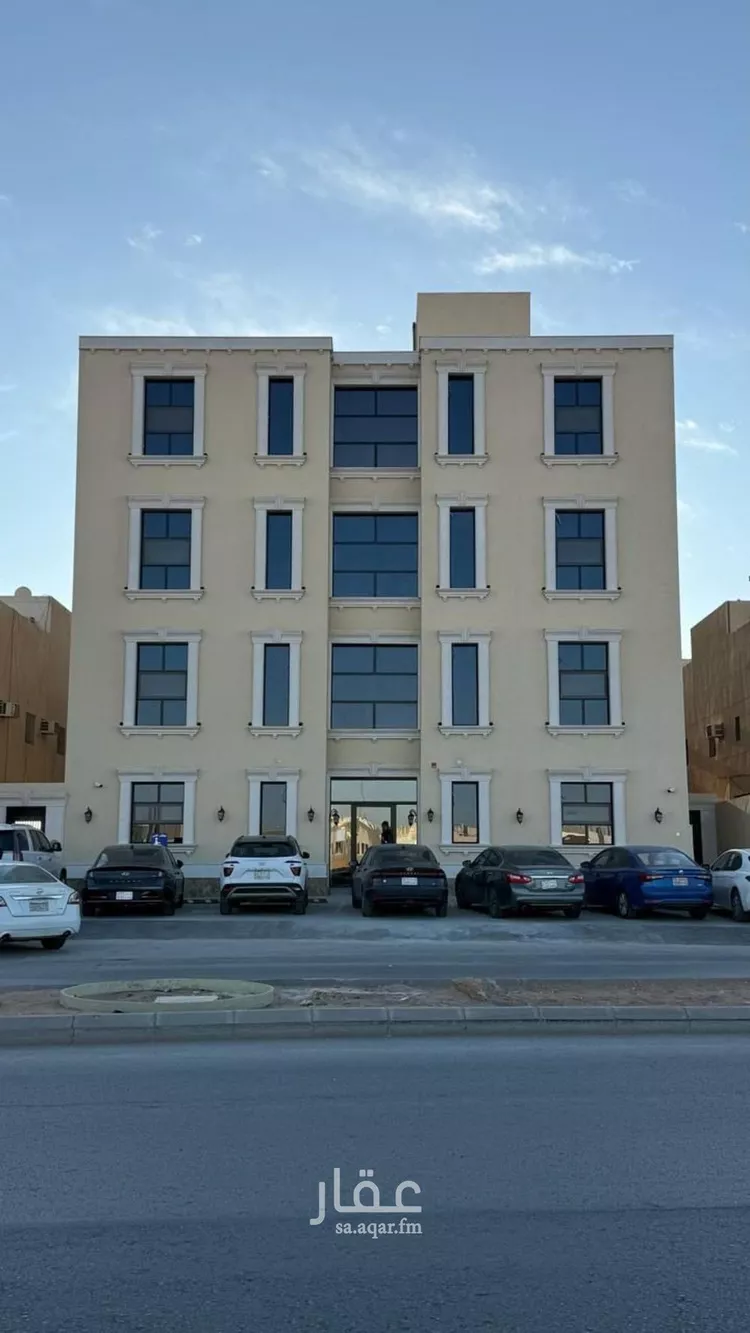 عمارة للبيع في شارع عبدالعزيز ابن جلوي, حي إشبيلية, مدينة الرياض, منطقة الرياض