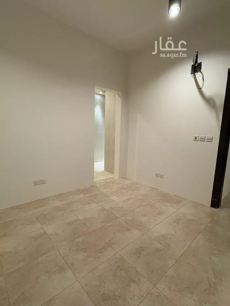 فيلا للإيجار في شارع السمرقندي, حي العارض, مدينة الرياض, منطقة الرياض صورة 3