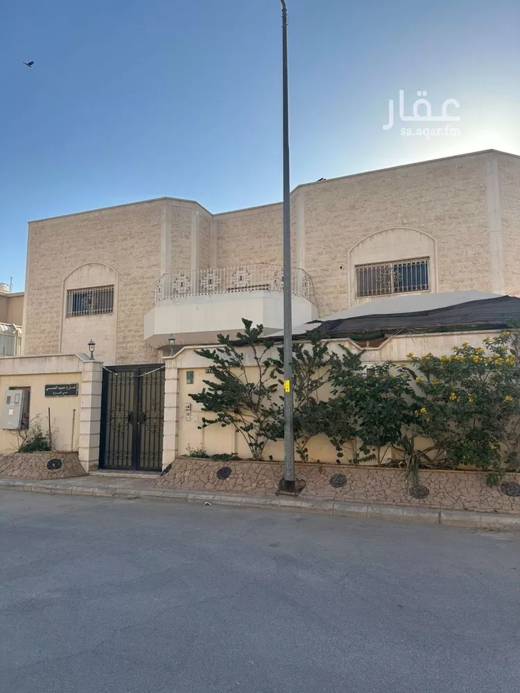 فيلا للإيجار في شارع حمود العنسي, حي المروج, مدينة الرياض, منطقة الرياض