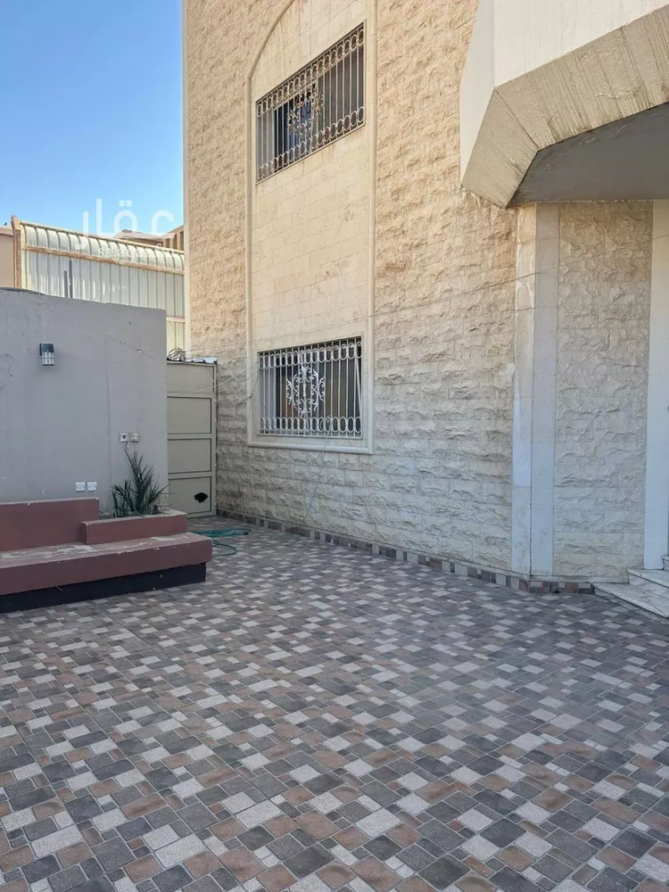 فيلا للإيجار في شارع حمود العنسي, حي المروج, مدينة الرياض, منطقة الرياض صورة 2