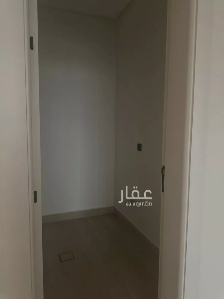 شقة للإيجار في شارع الامير مقرن بن عبدالعزيز, حي مغرزات, مدينة الرياض, منطقة الرياض صورة 5