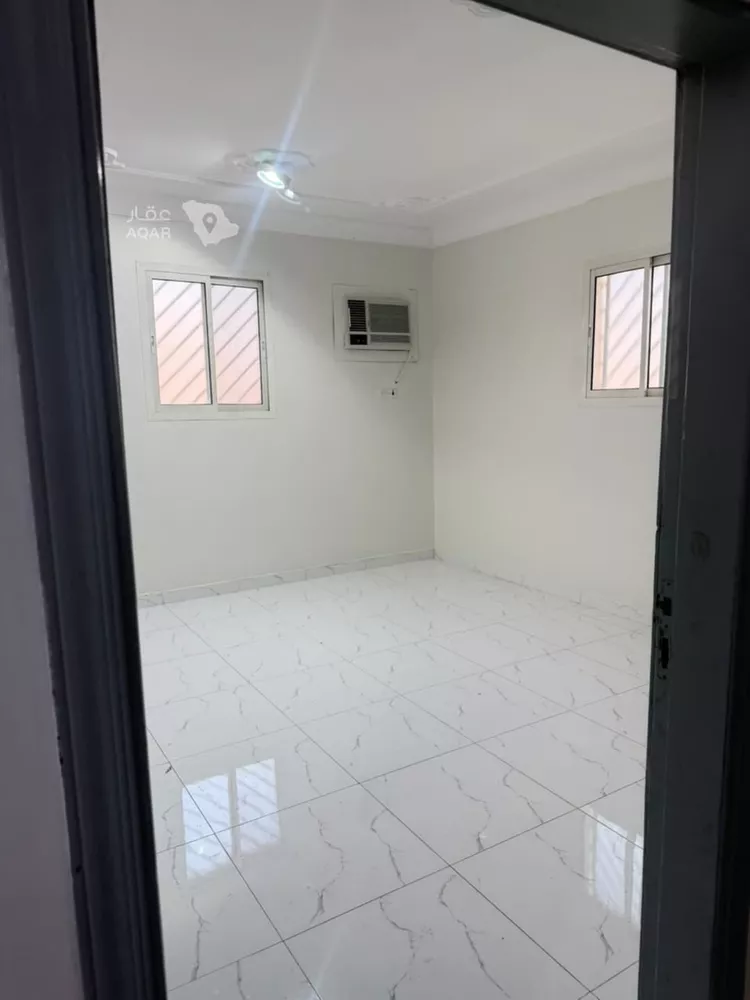 شقة للإيجار في شارع سيهات, حي الملك فيصل, مدينة الرياض, منطقة الرياض 5