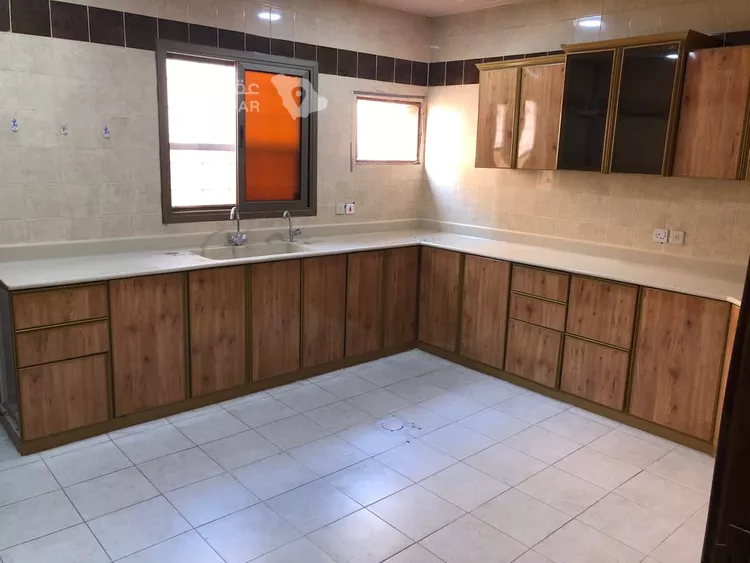 شقة للإيجار في شارع الأمير نواف ، حي البندرية ، الهفوف‎ ، الاحساء