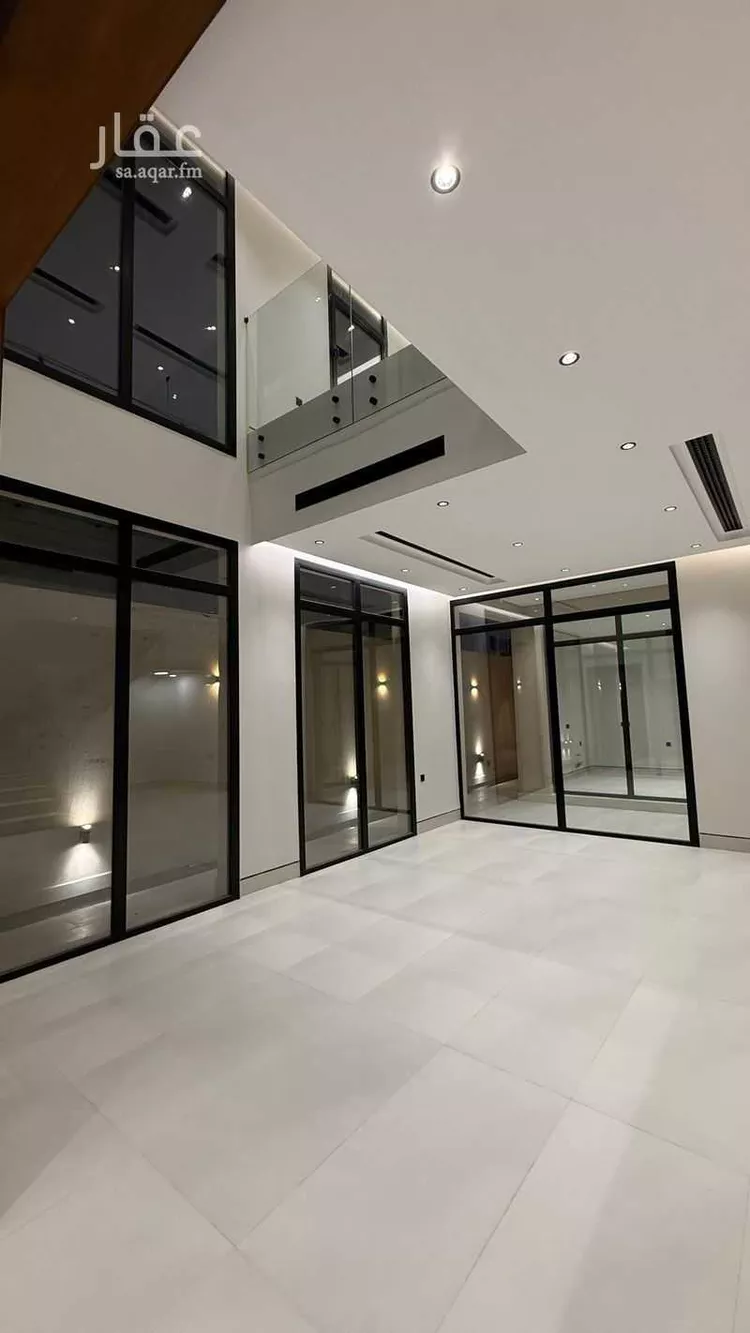 فيلا للبيع في شارع عبدالله بن صدقة , حي النرجس, مدينة الرياض, منطقة الرياض صورة 2