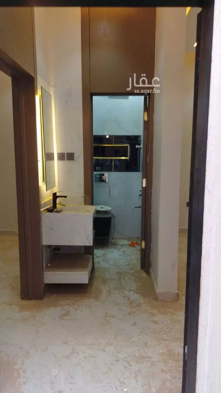 Floor for Rent in Riyadh Ar Rimal 6