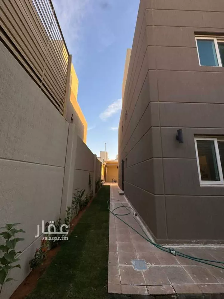 فيلا للبيع في شارع ابن أبي بكر المخزومي, حي مطار الملك خالد الدولي, مدينة الرياض, منطقة الرياض 19