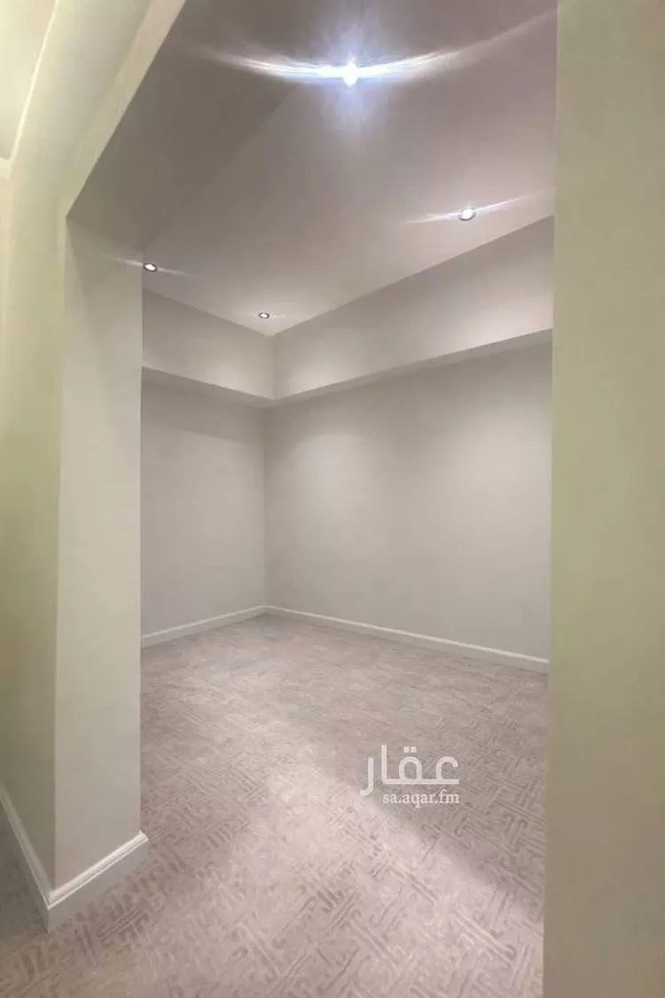 دور للبيع في شارع الغنامية, حي الربيع, مدينة الرياض, منطقة الرياض 8