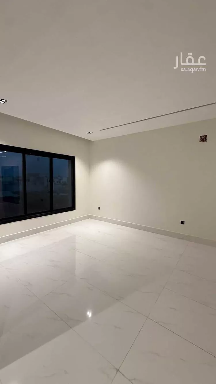 دور للبيع في شارع عز الدين الحسينى, حي العارض, مدينة الرياض, منطقة الرياض 6