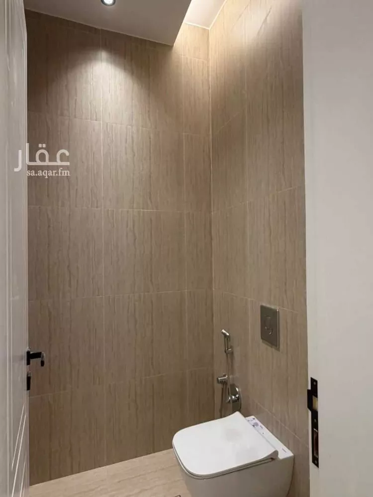 دور للبيع في شارع الدومة, حي الرحمانية, مدينة الرياض, منطقة الرياض 9