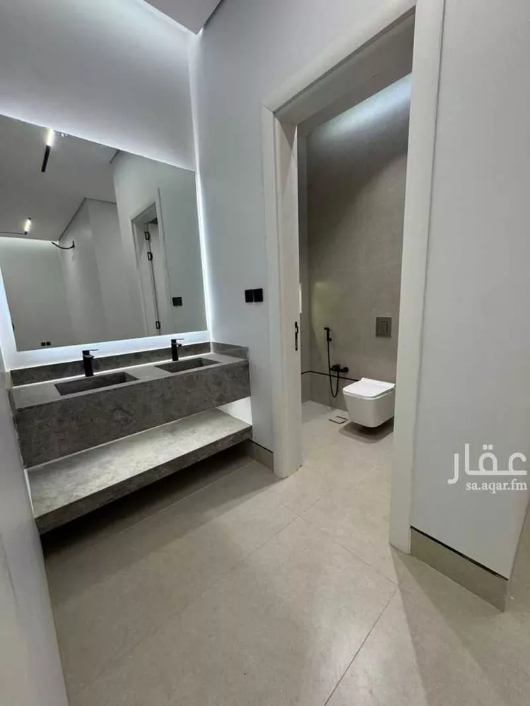 دور للبيع في شارع محمد بن سعد بن حسين, حي العارض, مدينة الرياض, منطقة الرياض 8