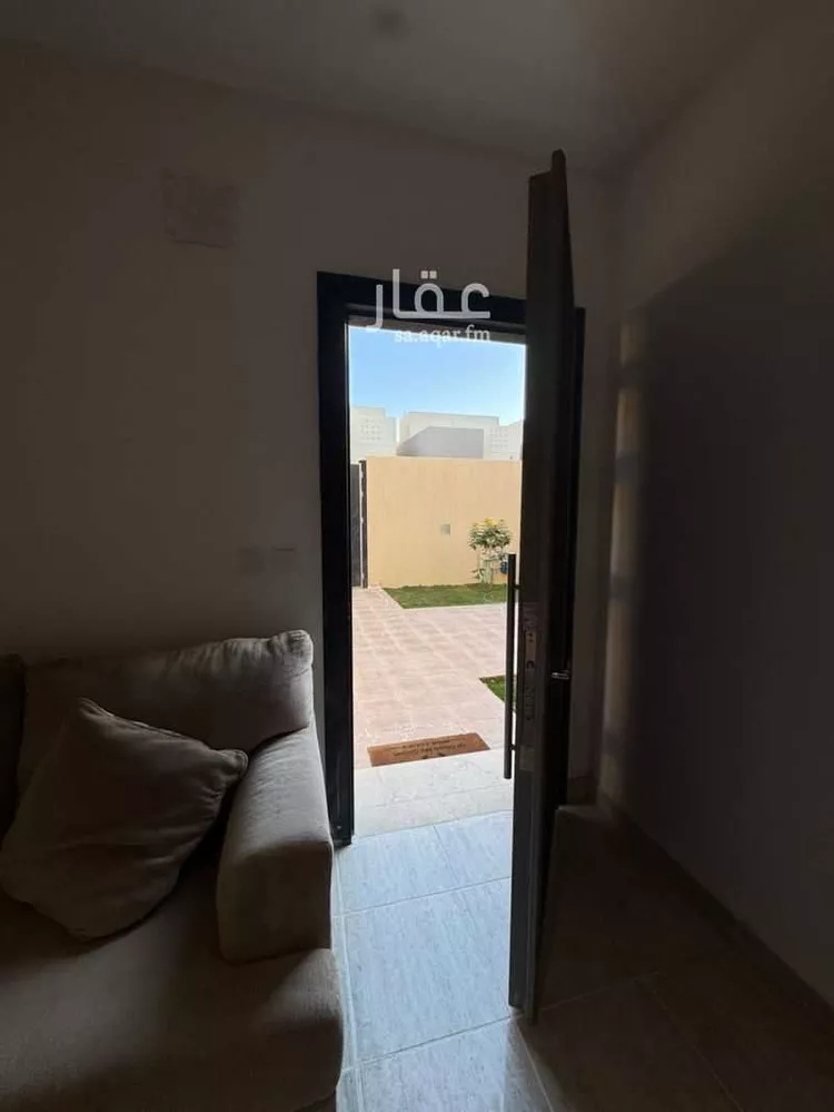 فيلا للبيع في شارع ابن أبي بكر المخزومي, حي مطار الملك خالد الدولي, مدينة الرياض, منطقة الرياض 10