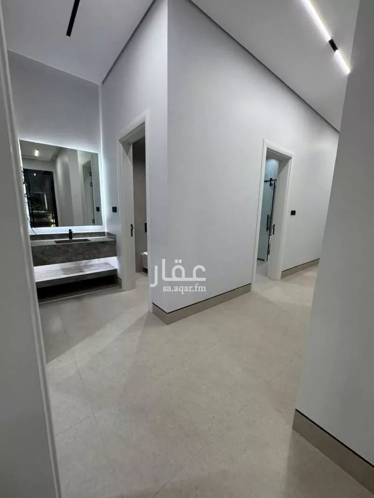 دور للبيع في شارع علي بن القاسم القاشاني, حي العارض, مدينة الرياض, منطقة الرياض 8