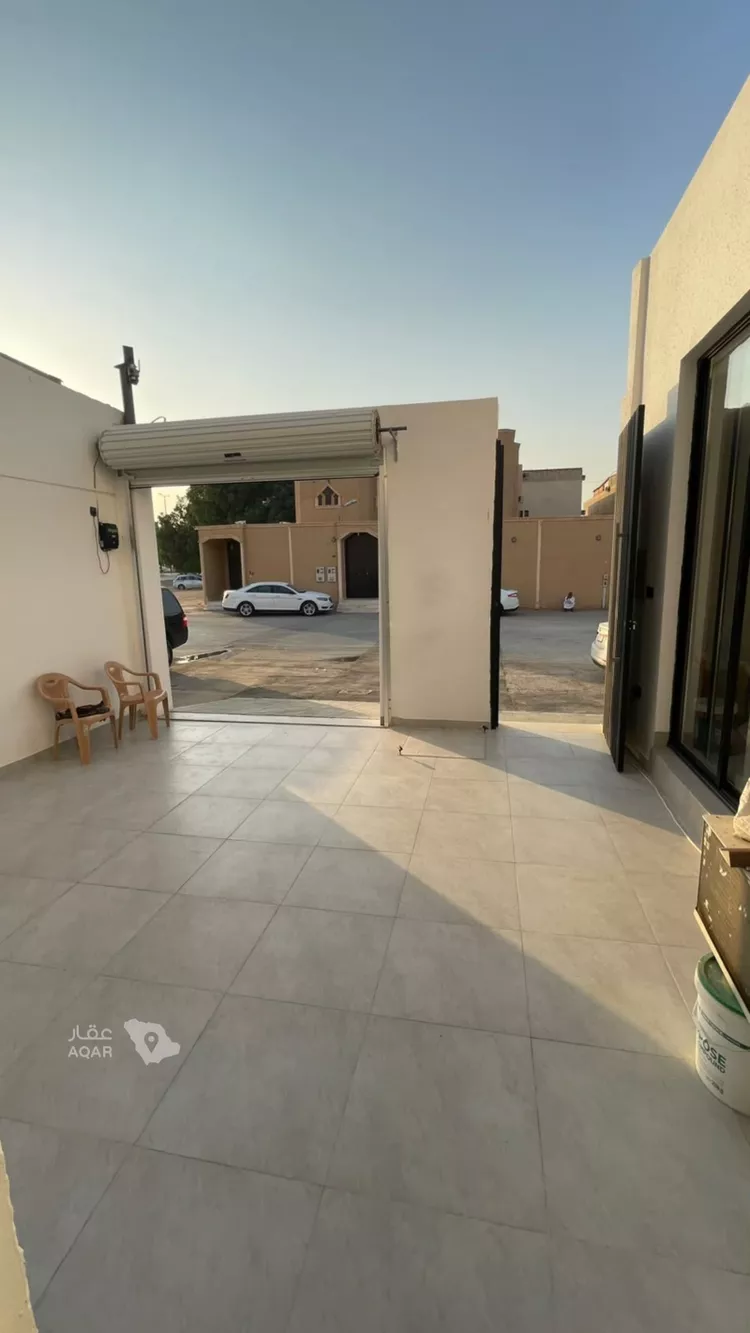 فيلا للبيع في شارع منصور البهوتي, حي بدر, مدينة الرياض, منطقة الرياض 9